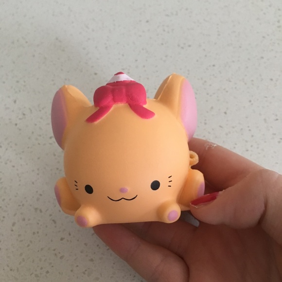 Smooshy mushy! - Picture 4 of 6